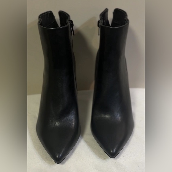 Kelly & Katie Black Eve Ankle Bootie - Picture 4 of 7